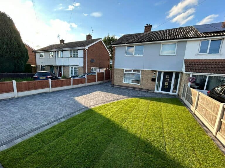 Heritage Paving installed block paved driveway