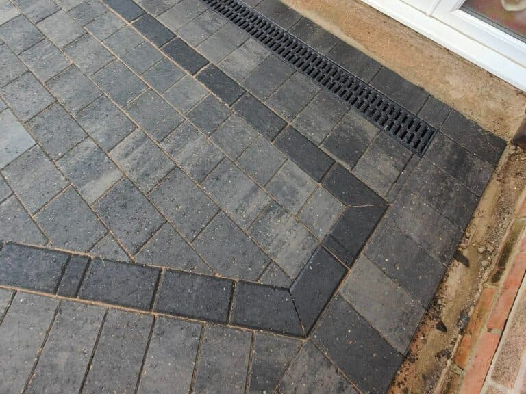 Heritage Paving installed block paved driveway