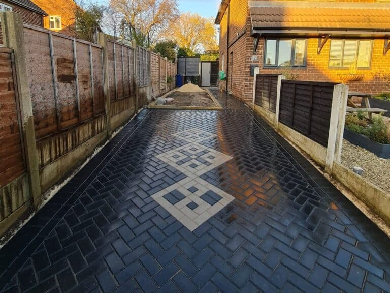 Heritage Paving installed block paved driveway