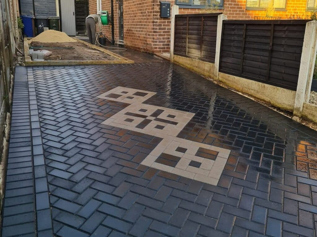 Heritage Paving installed block paved driveway
