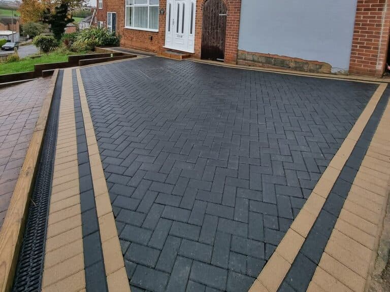 Heritage Paving installed block paved driveway