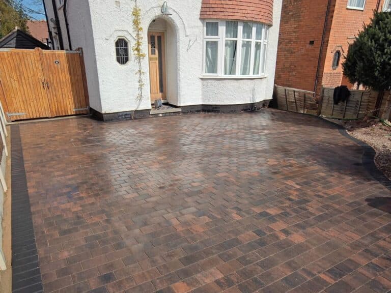 Heritage Paving installed block paved driveway