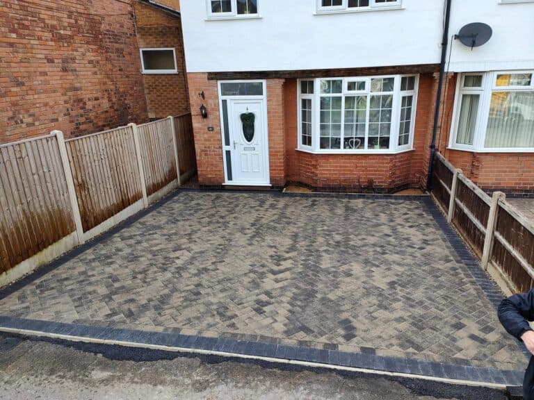 Heritage Paving installed block paved driveway