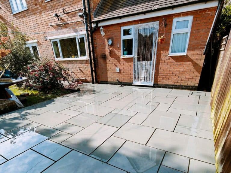 Heritage Paving installed porcelain patio