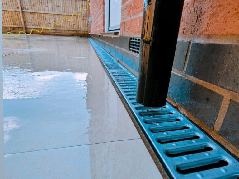 Heritage Paving installed porcelain patio