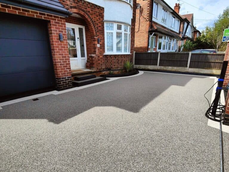 Heritage Paving installed resin driveway