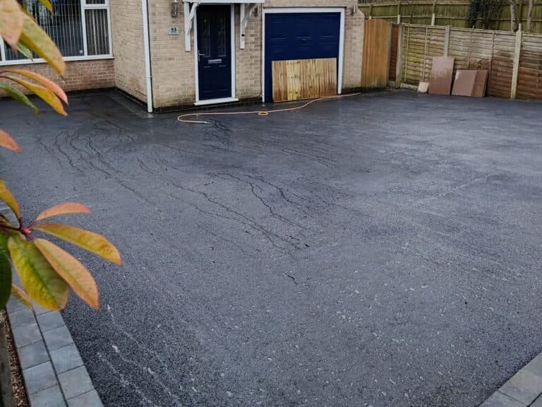 Heritage Paving installed tarmac driveway