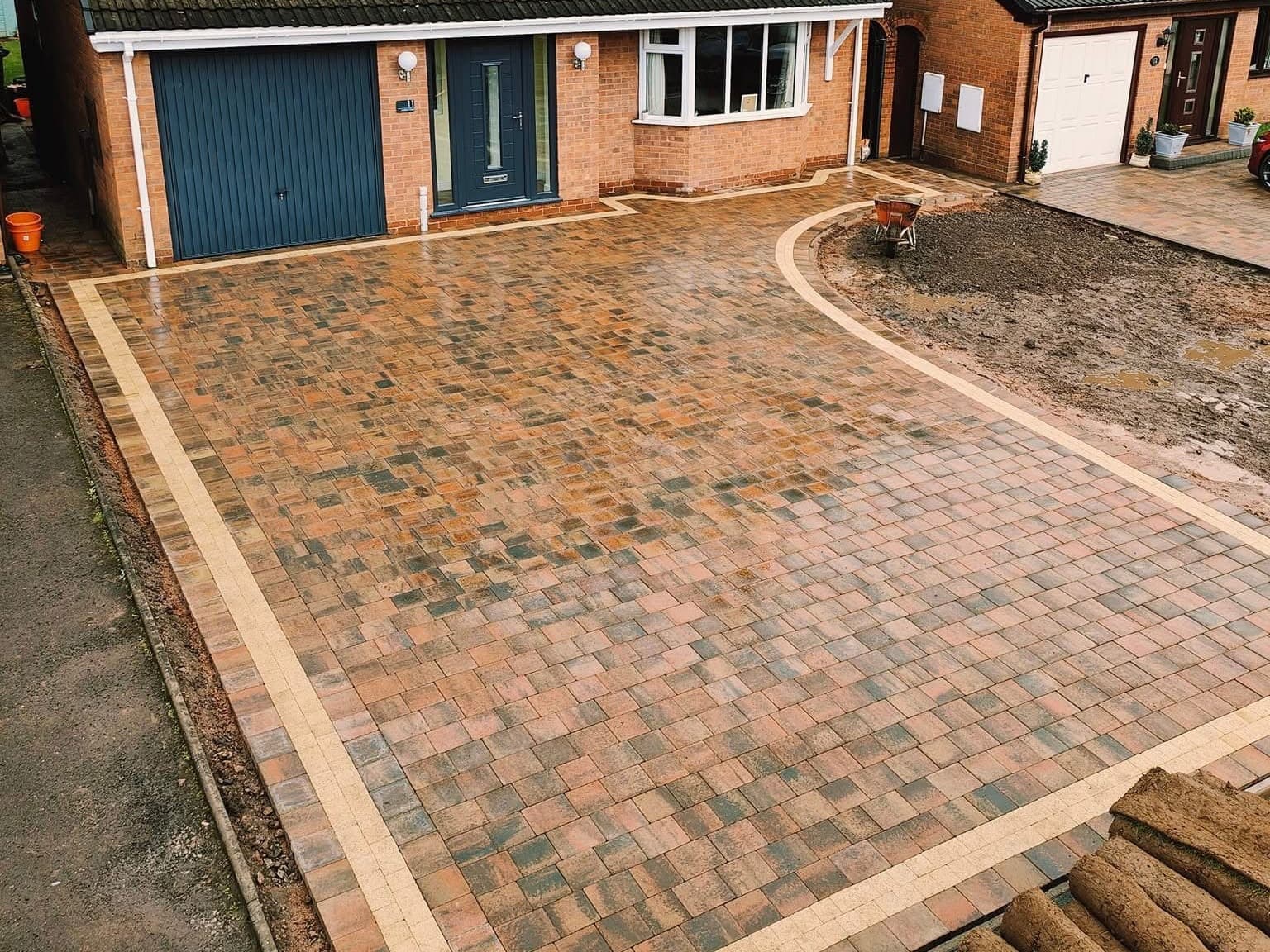 Heritage Paving installed block paved driveway